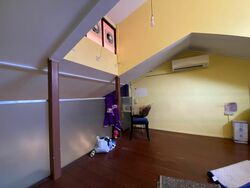 Bussorah Street (D7), Retail #453040621